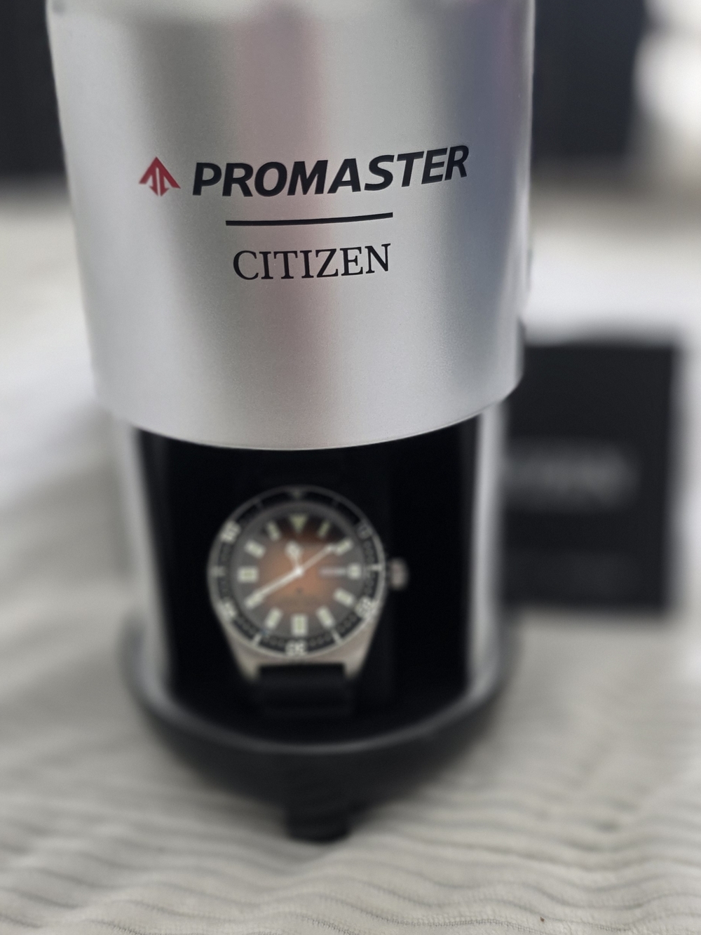 Citizen Automatic Diver's Watch - Orange Fade Dial - Picture 2 of 11
